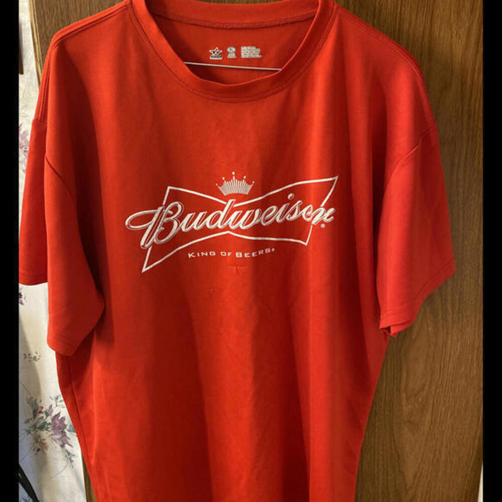 Budweiser T-shirt size extra-large‎